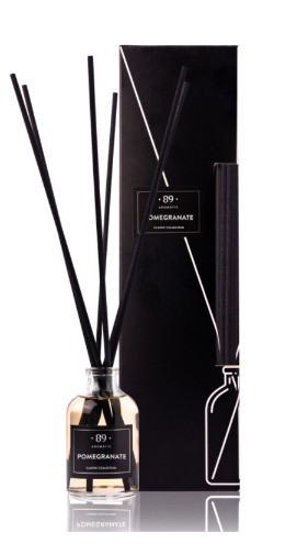 Namų kvapas su lazdelėmis
Talpa
50ml
Efektyvumas
iki 40 m2 / kvepės iki 90 dienų
Lazdelės
presuoto pluošto, juodos, 6vnt., 25cm
Matmenys
plotis 4 cm x aukštis 7 cm
Prabanga, subPorolonoNamaiNamų kvapas su lazdelėmis