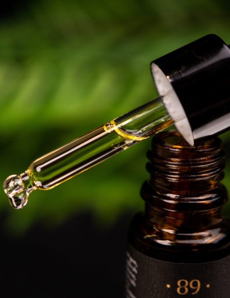 Nail and cuticle oil